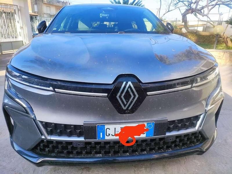 Usata Renault Mégane Evolution 60 kW (82 CV) 2022 Grigio Berlina