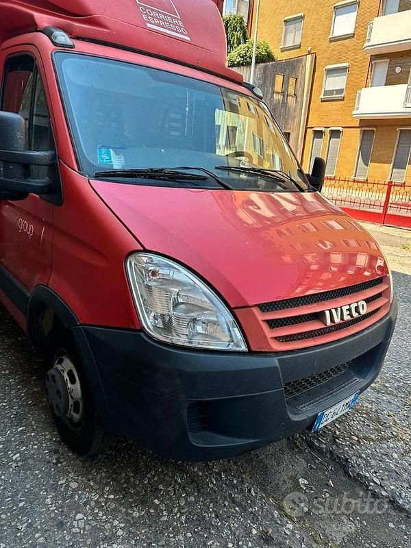 Usata Iveco Daily 96 CV (70 kW) 2007 Cabrio