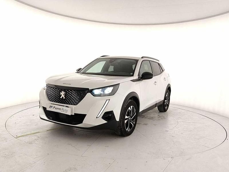 Usata Peugeot 2008 Allure 101 CV (74 kW) 2022 Bianco SUV