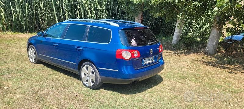 Usata VW Passat 140 CV (102 kW) 2006 Blu Station wagon