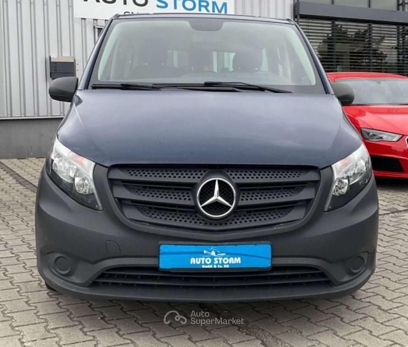 Blu/azzurro Usata 2020 Mercedes Vito Furgone | 19.700 € (Super prezzo) - Immagine 1/4