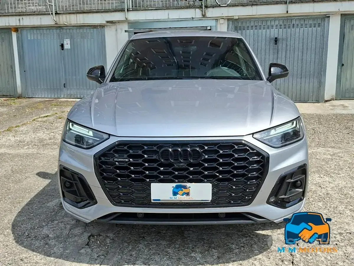 Usata Audi Q5 Sportback S-Line 204 CV (150 kW) 2023 Grigio SUV