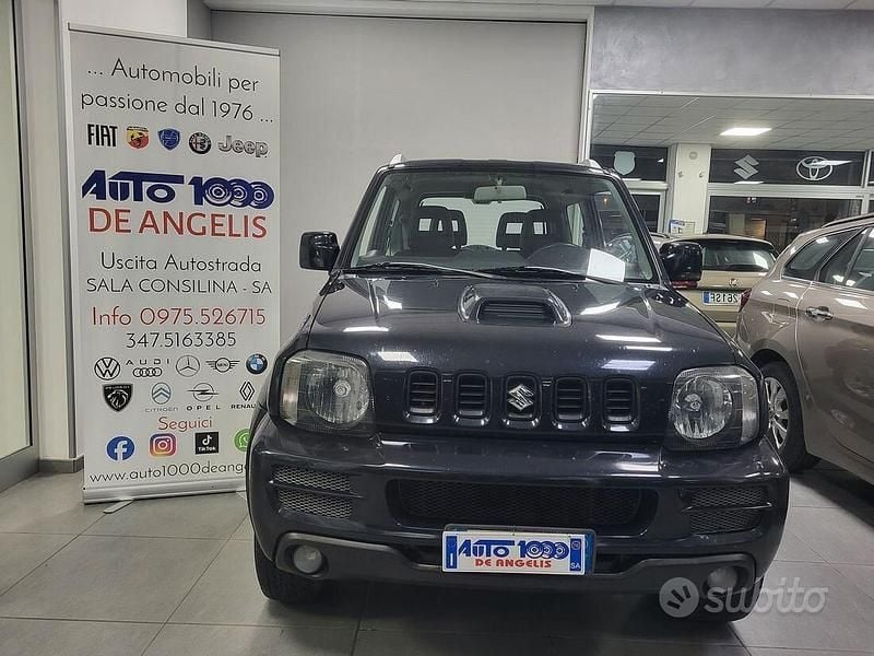 Usata Suzuki Jimny 86 CV (63 kW) 2007 Nero SUV