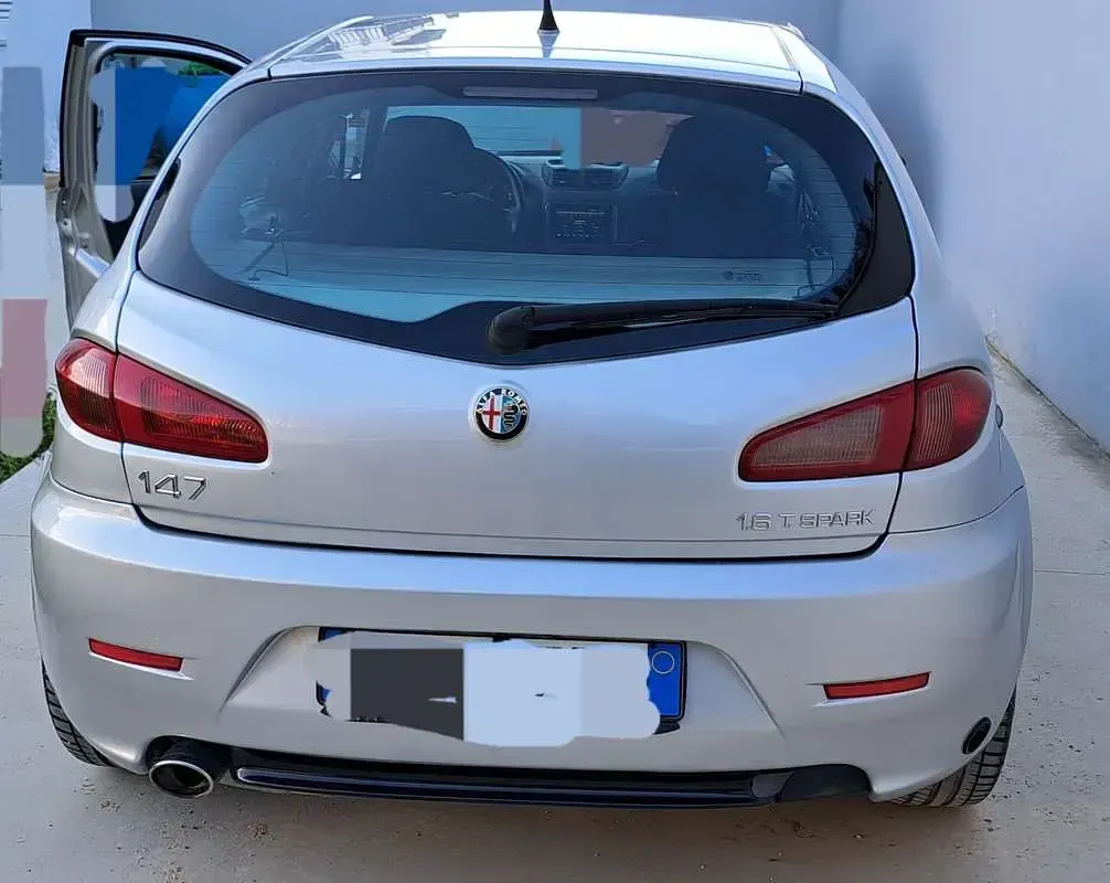 Usata Alfa Romeo 147 Distinctive 105 CV (77 kW) 2008 Utilitaria
