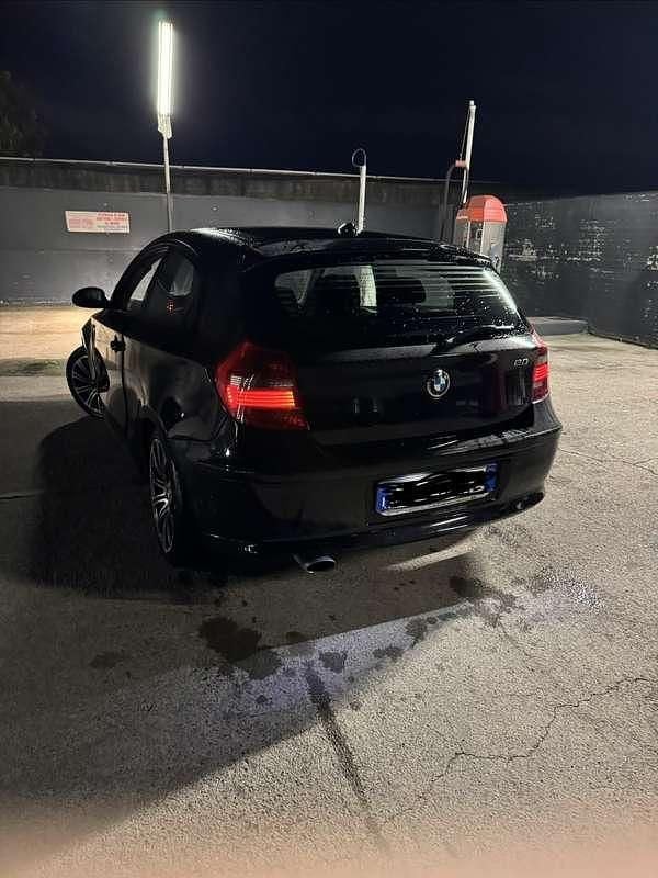 Usata BMW 120 177 CV (130 kW) 2009 Utilitaria