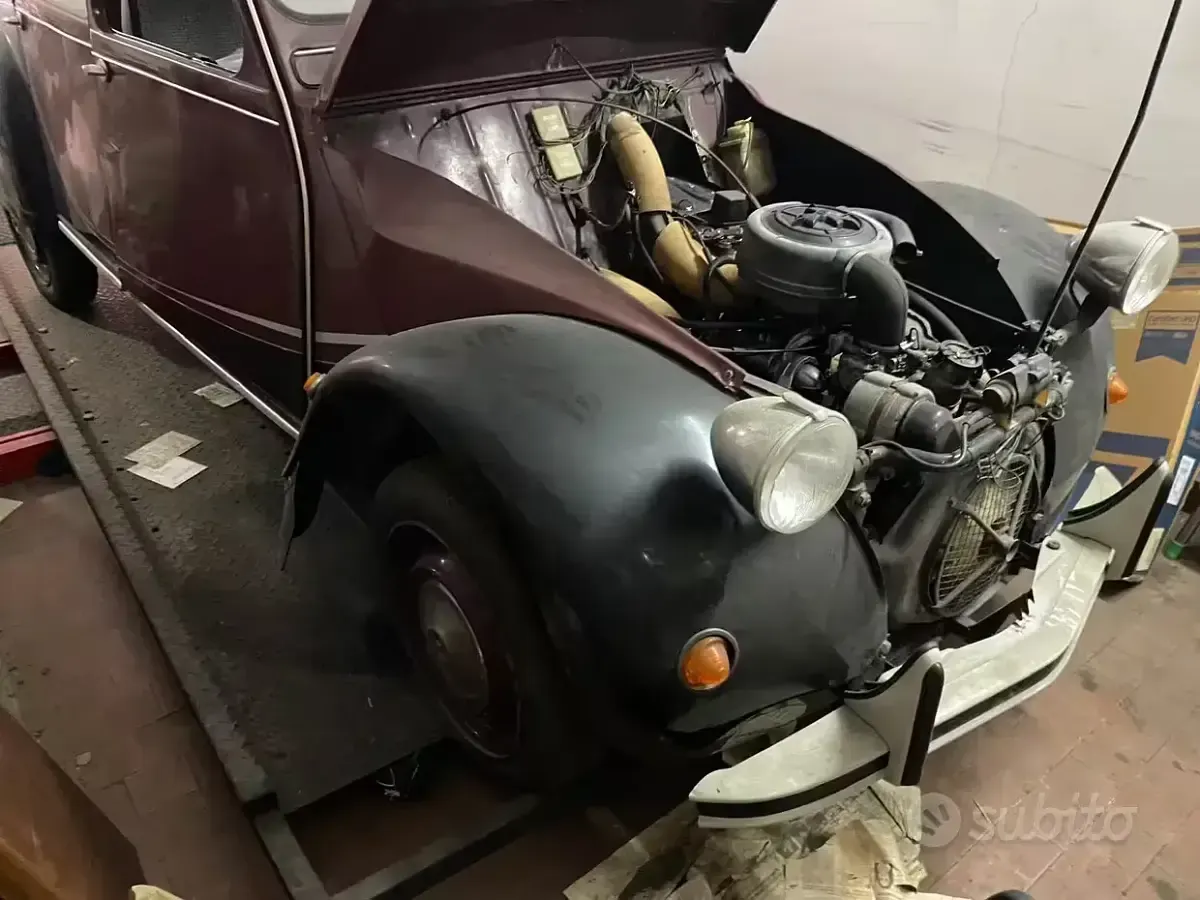 Usata Citroën 2CV Charleston 29 CV (21 kW) 1981 Berlina