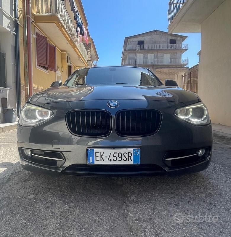 Usata BMW 120 Sport Line 184 CV (135 kW) 2012 Grigio Utilitaria