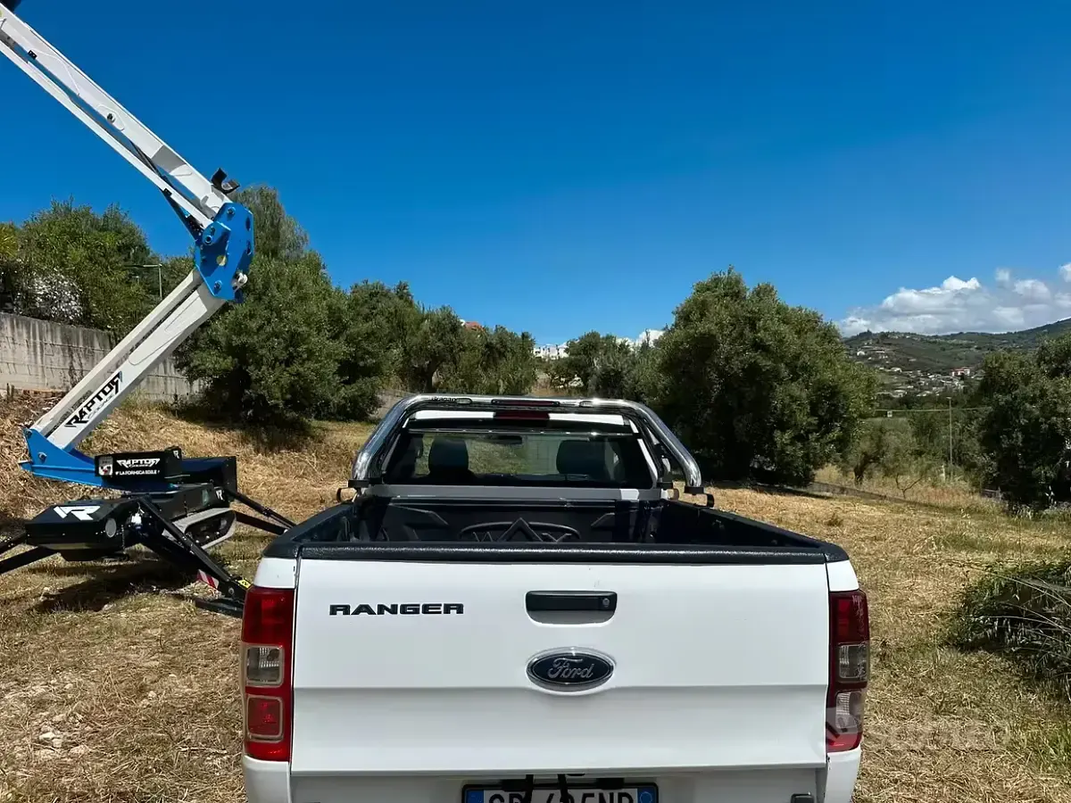Usata Ford Ranger 170 CV (125 kW) 2020 Bianco Pick-up