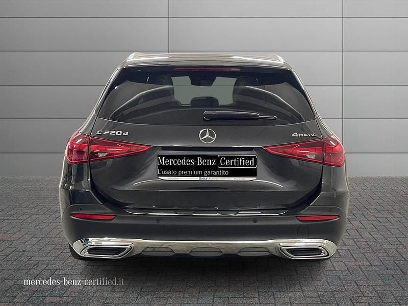 Käytetty Mercedes 220 Premium 197 HP (144 kW) 2023 Harmaa Farmari