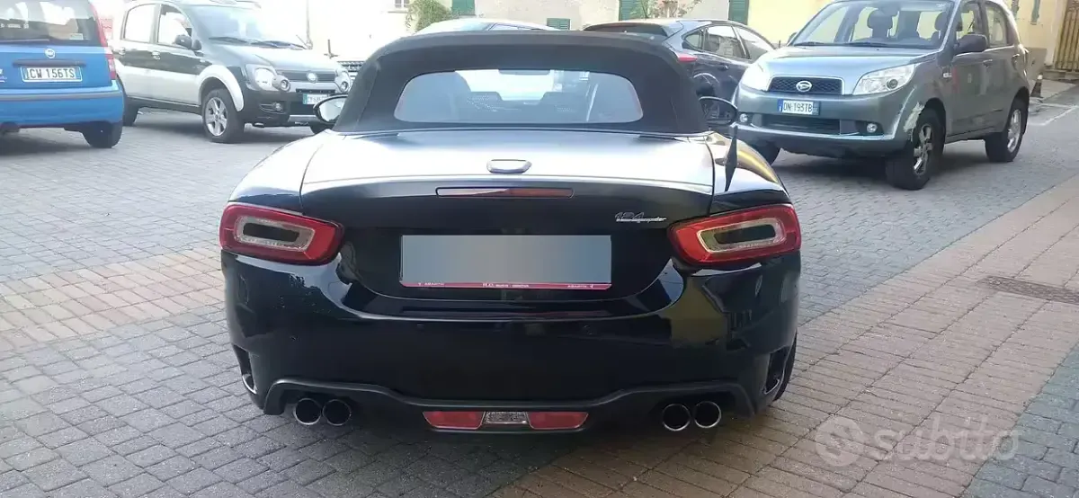 Usata Abarth 124 Spider 170 CV (125 kW) 2016 Nero Cabrio