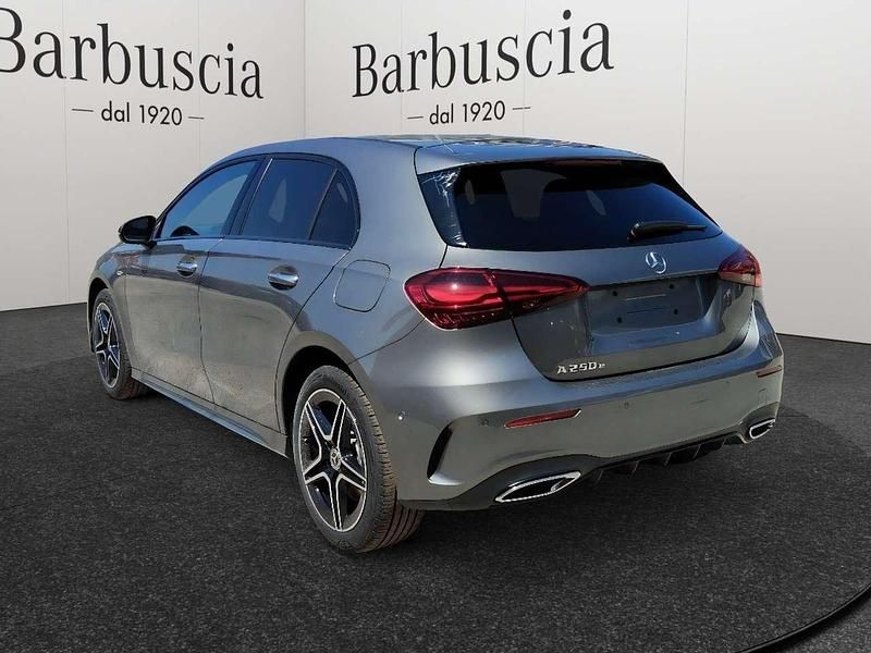 Nuova Mercedes A250 Advanced Plus 218 CV (160 kW) 2026 Grigio Berlina