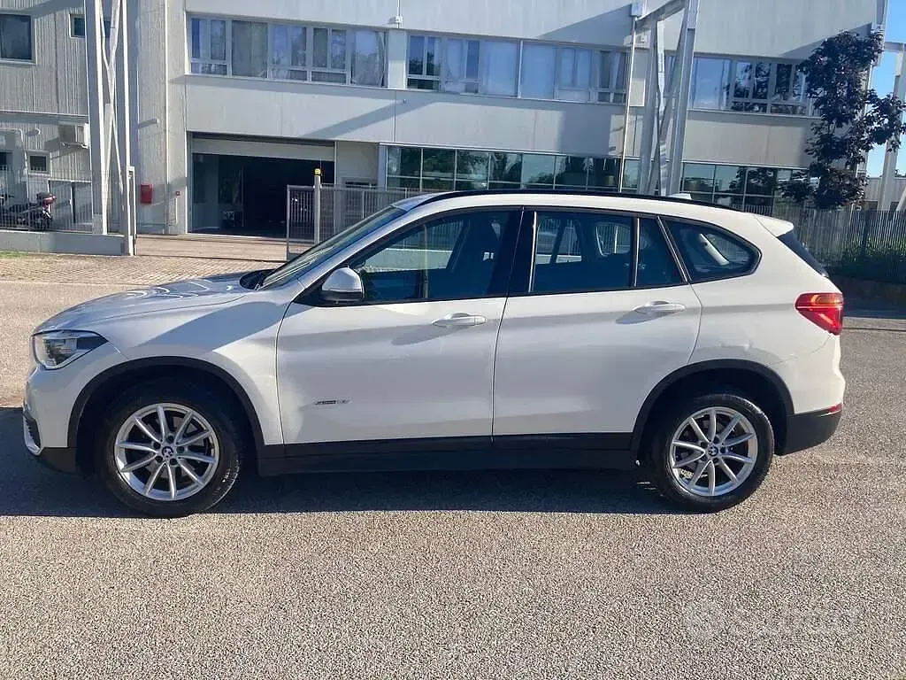Usata BMW X1 Advantage 140 CV (102 kW) 2018 Alpinweiss iii pastello SUV