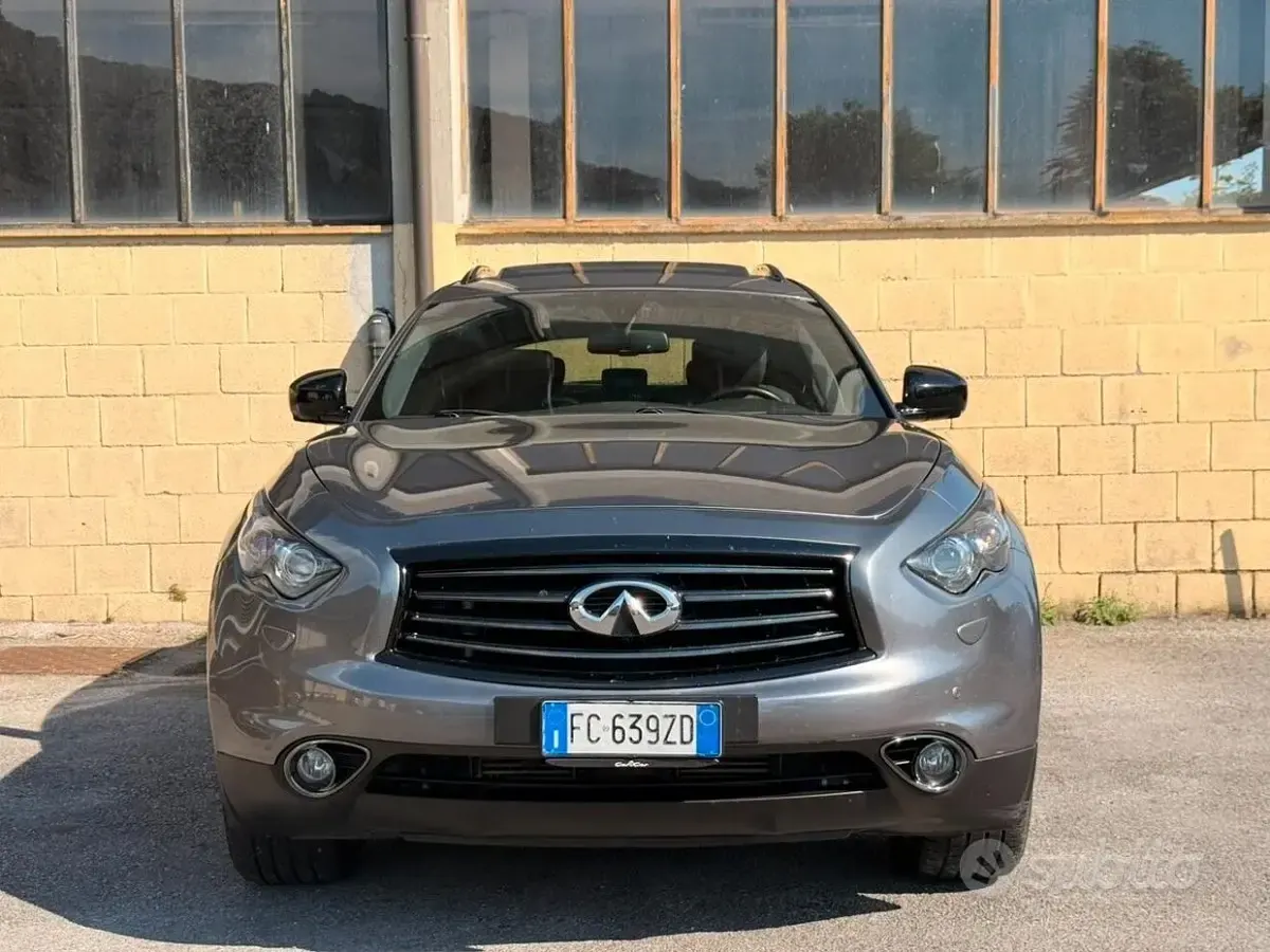 Usata Infiniti QX70 238 CV (175 kW) 2016 Grigio SUV