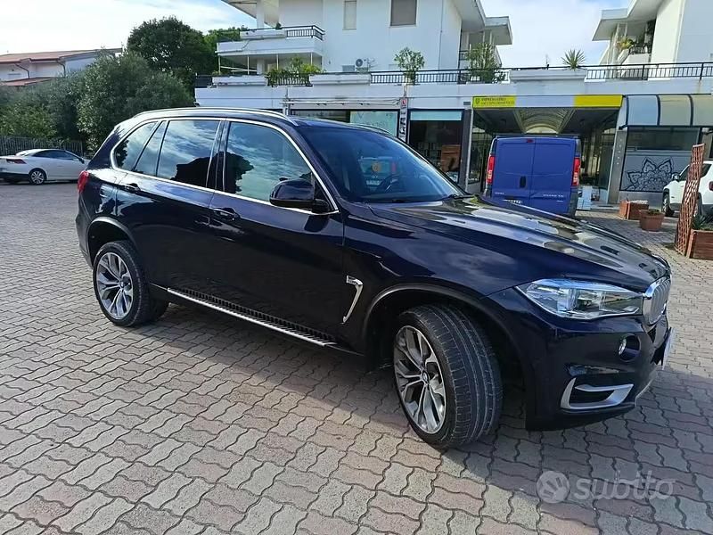 Usata BMW X5 Luxury Line 218 CV (160 kW) 2015 Blu SUV