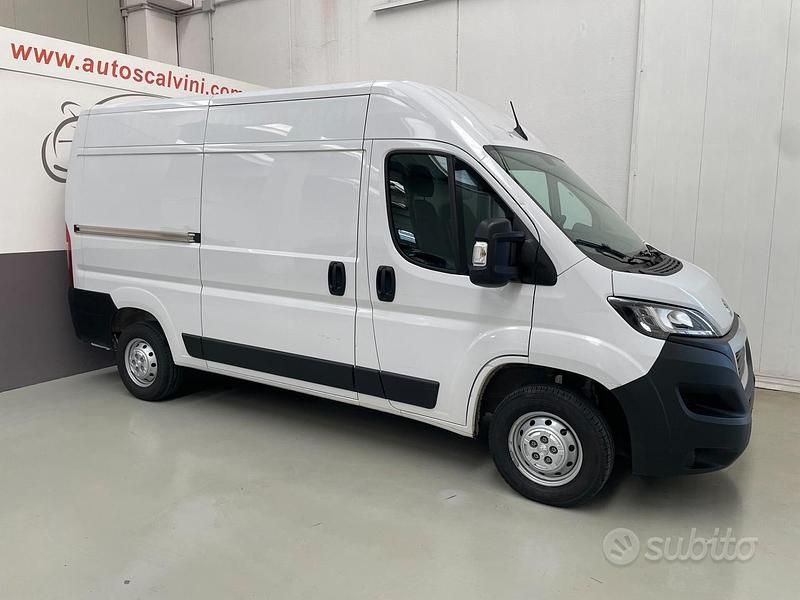 Usata Peugeot Boxer S 140 CV (102 kW) 2023 Bianco Furgone