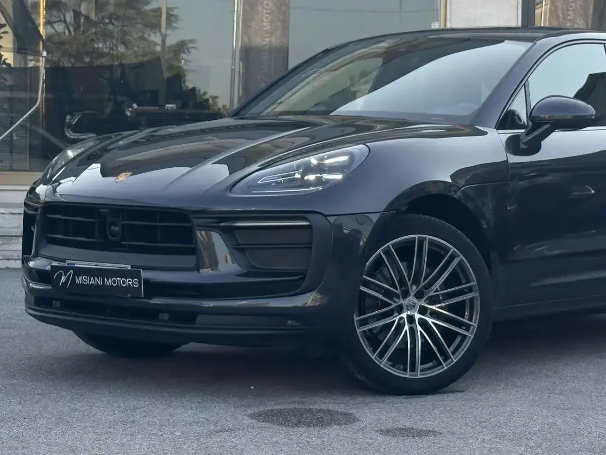 Usata Porsche Macan 265 CV (194 kW) 2023 Grigio SUV