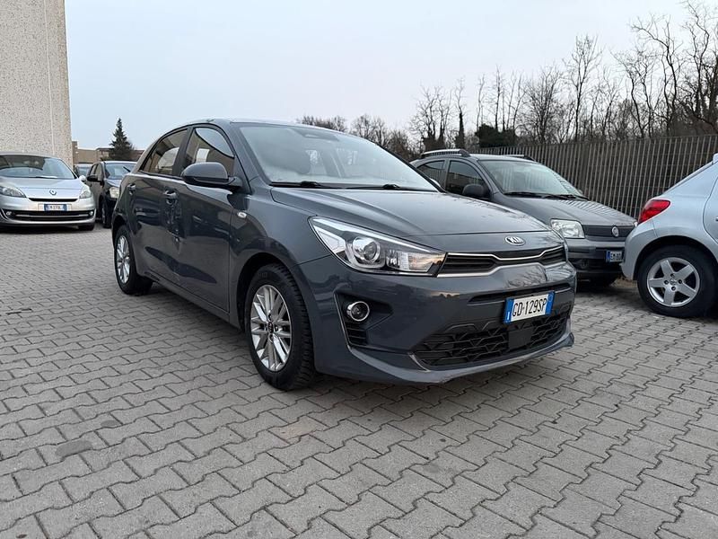Usata Kia Rio GT-Line 100 CV (73 kW) 2021 Grigio Berlina