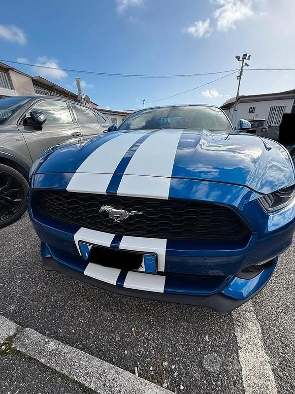 Usata Ford Mustang Fastback 317 CV (233 kW) 2017 Blu Coupé