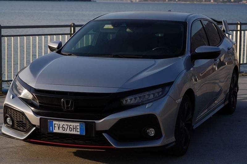 Usata Honda Civic Sport 182 CV (133 kW) 2019 Argento Berlina