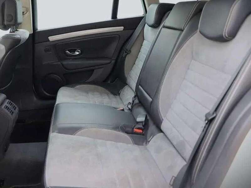 Usata Renault Laguna 150 CV (110 kW) 2016 Bianco Station wagon