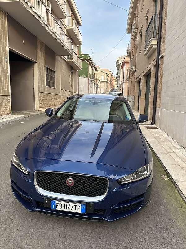 Usata Jaguar XE Business Edition 179 CV (131 kW) 2016 Berlina