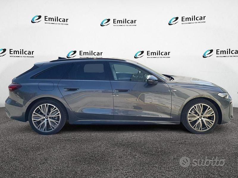 Nuova Audi A5 S-Line 204 CV (150 kW) 2025 Grigio daytona Coupé