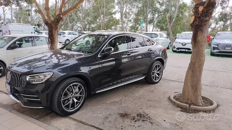 Usata Mercedes GLC300 Premium Plus 245 CV (180 kW) 2020 Nero Coupé