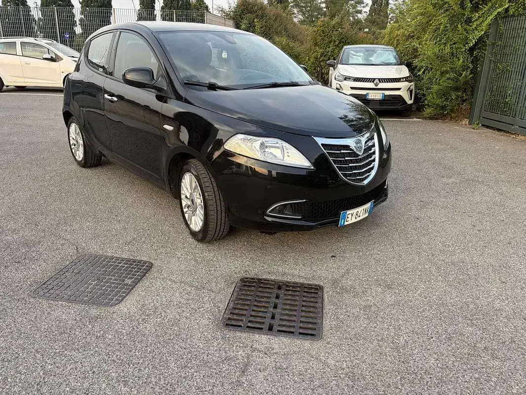 Usata Lancia Ypsilon S 95 CV (69 kW) 2015 Utilitaria