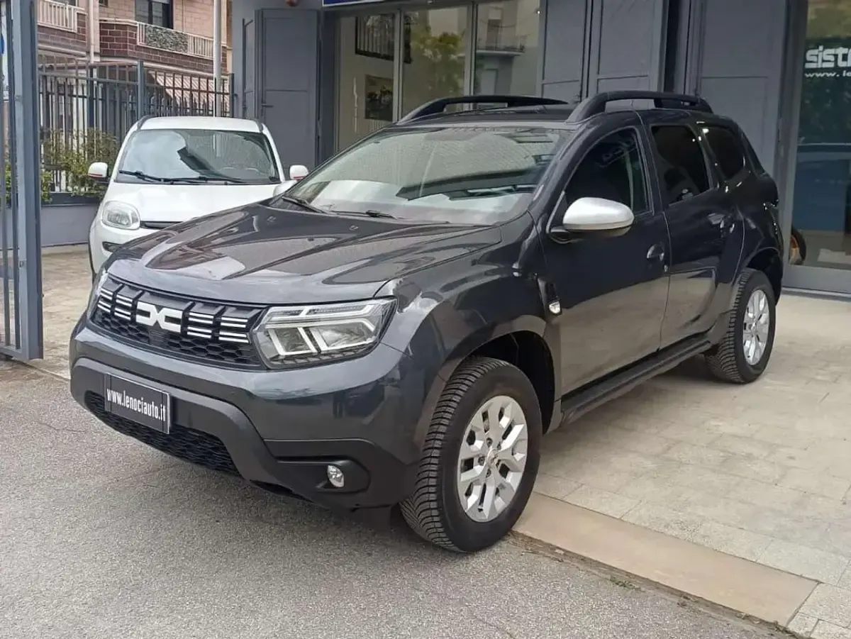 Usata Dacia Duster Expression 114 CV (83 kW) 2023 Grigio SUV
