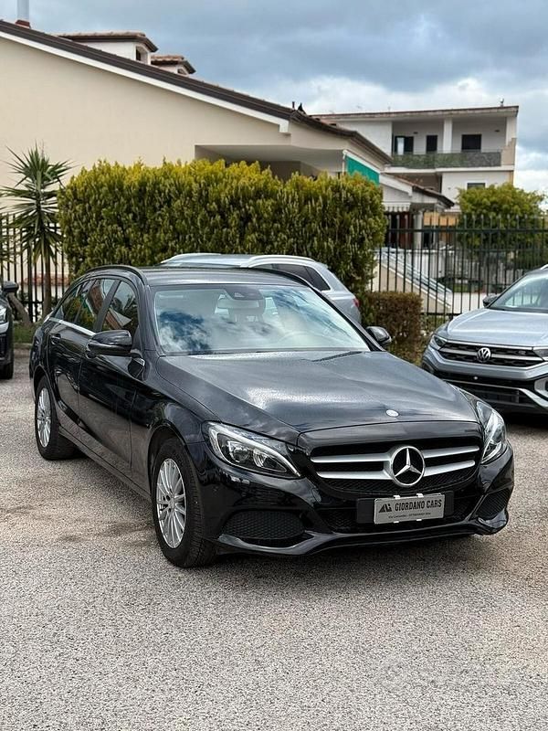 Usata Mercedes C180 Business 116 CV (85 kW) 2017 Nero Station wagon