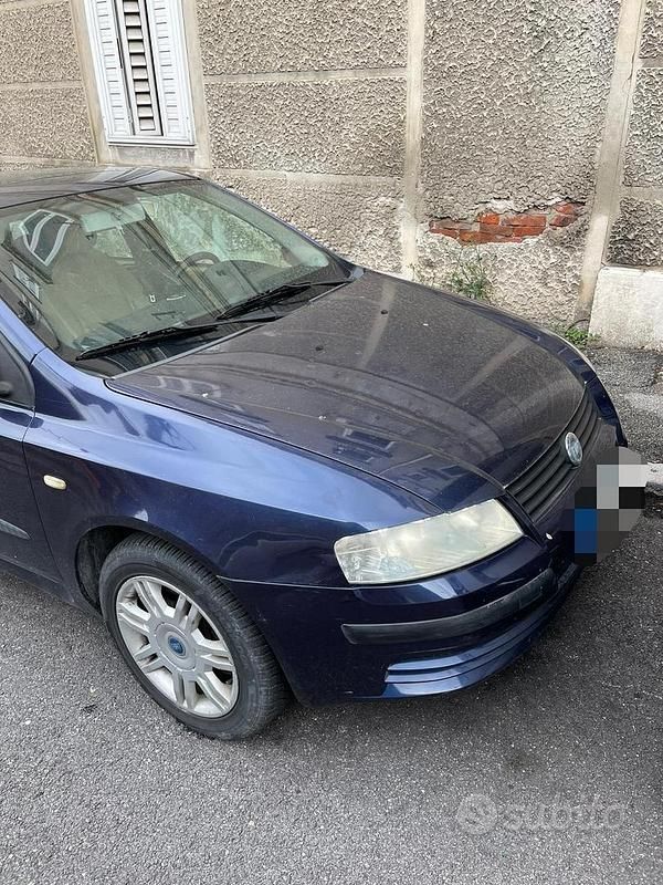 Usata Fiat Stilo 116 CV (85 kW) 2002 Blu Berlina