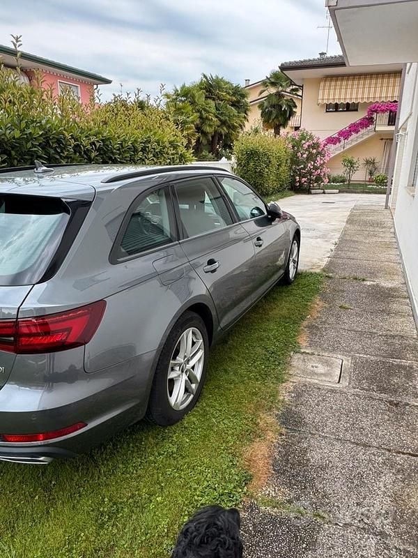 Usata Audi A4 Sport 150 CV (110 kW) 2019 Grigio Station wagon