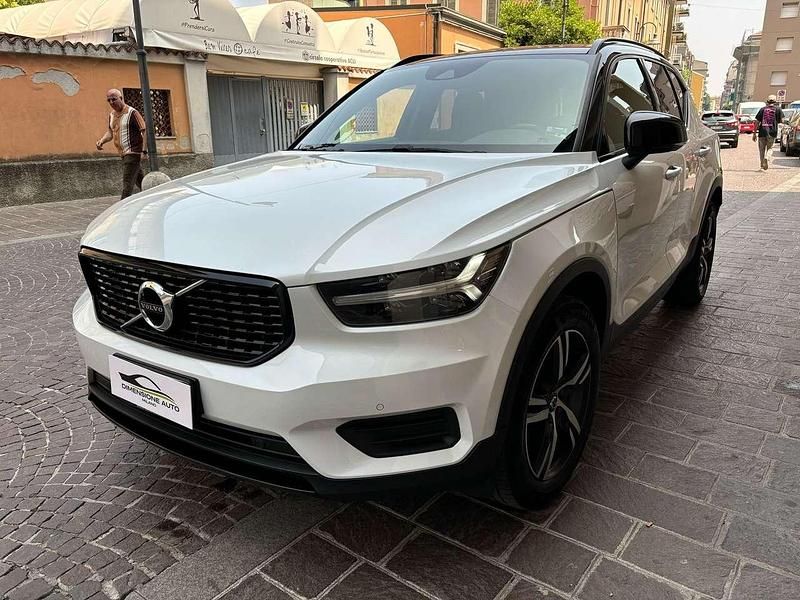 Usata Volvo XC40 R-Design 150 CV (110 kW) 2020 Bianco SUV