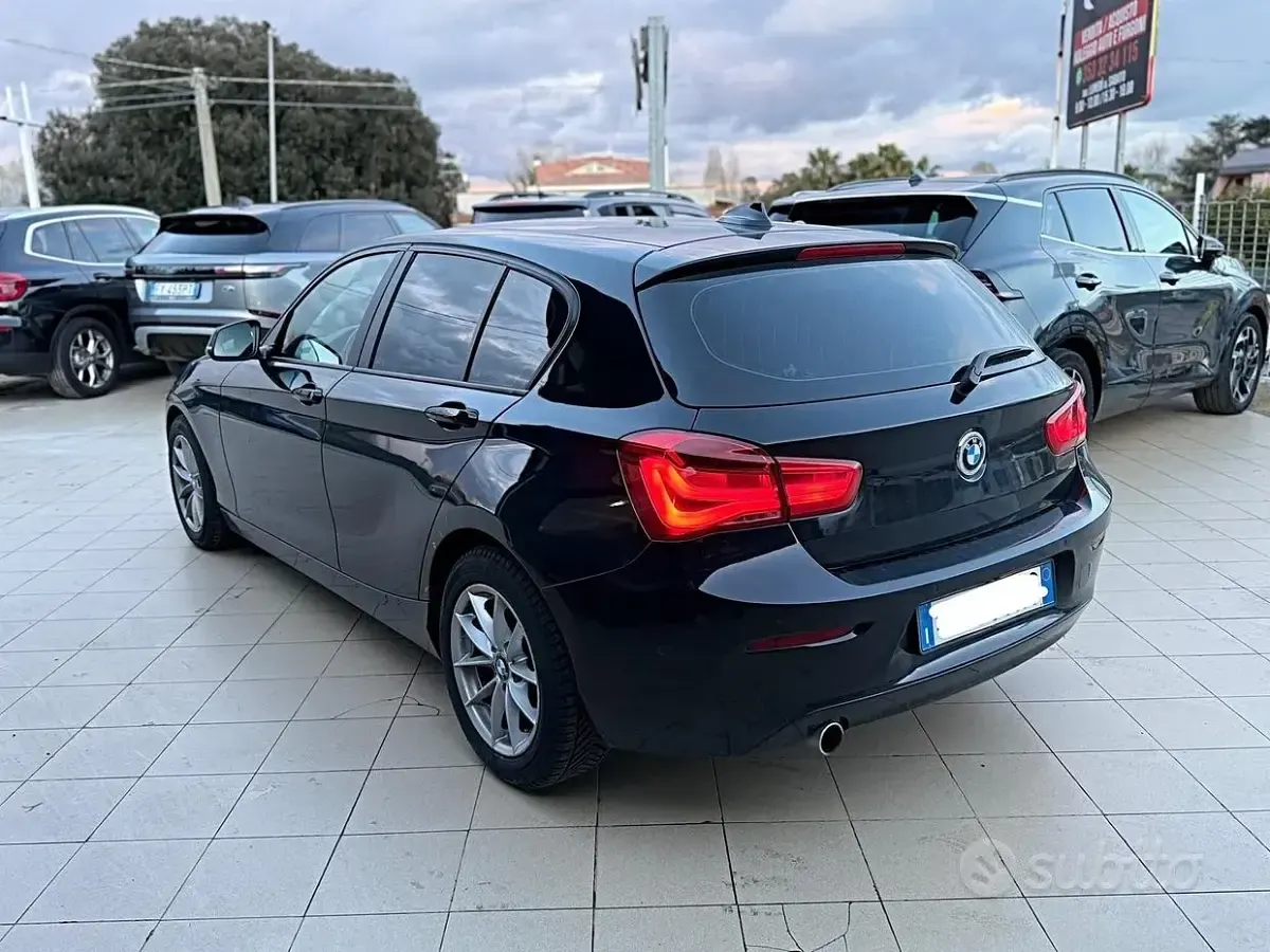 Usata BMW 116 Sport Line 116 CV (85 kW) 2018 Nero Utilitaria