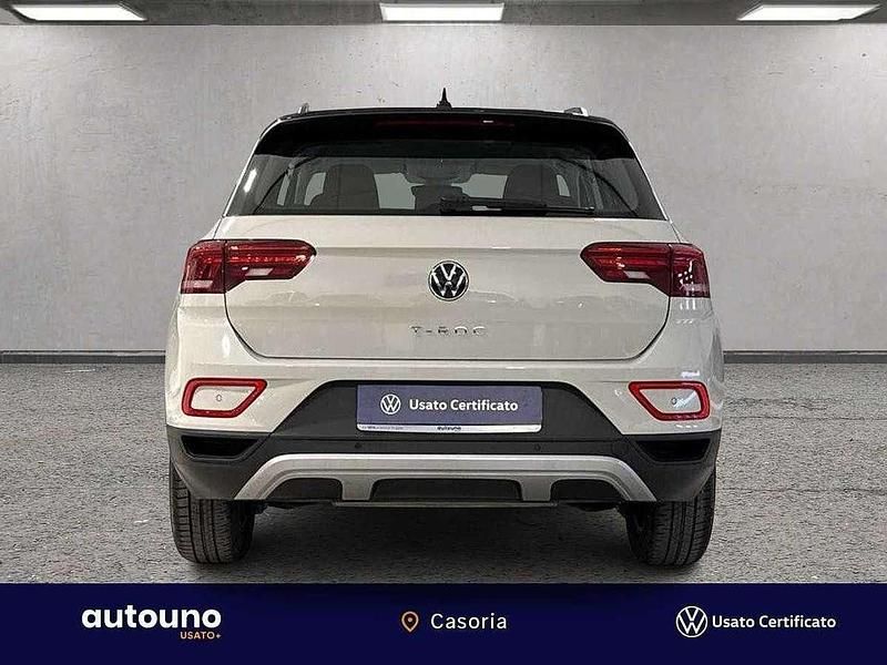 Usata VW T-Roc Life 150 CV (110 kW) 2024 Grigio SUV