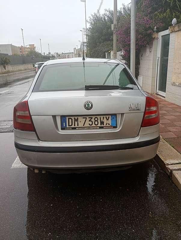 Usata Skoda Octavia Ambiente 90 CV (66 kW) 2004 Berlina