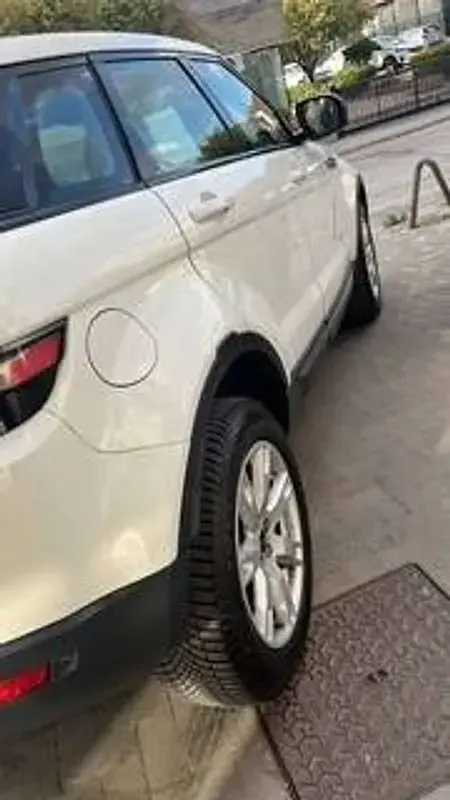 Usata Land Rover Range Rover evoque Pure 150 CV (110 kW) 2012 Bianco SUV