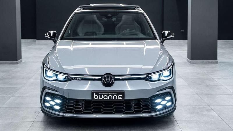 Usata VW Golf GTD 200 CV (147 kW) 2024 Grigio gesso perlato Cabrio