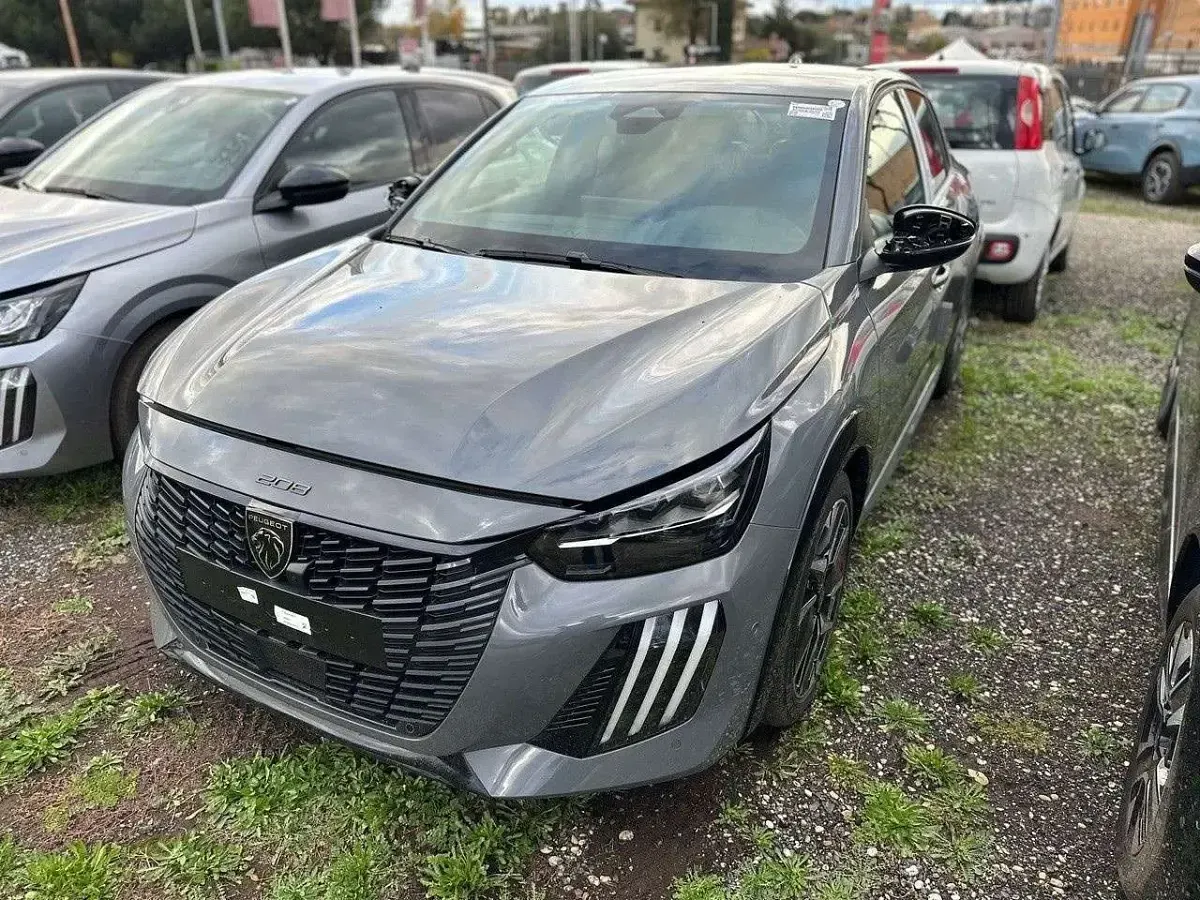 Usata Peugeot 208 GT 136 CV (100 kW) 2025 Grigio selenium Utilitaria