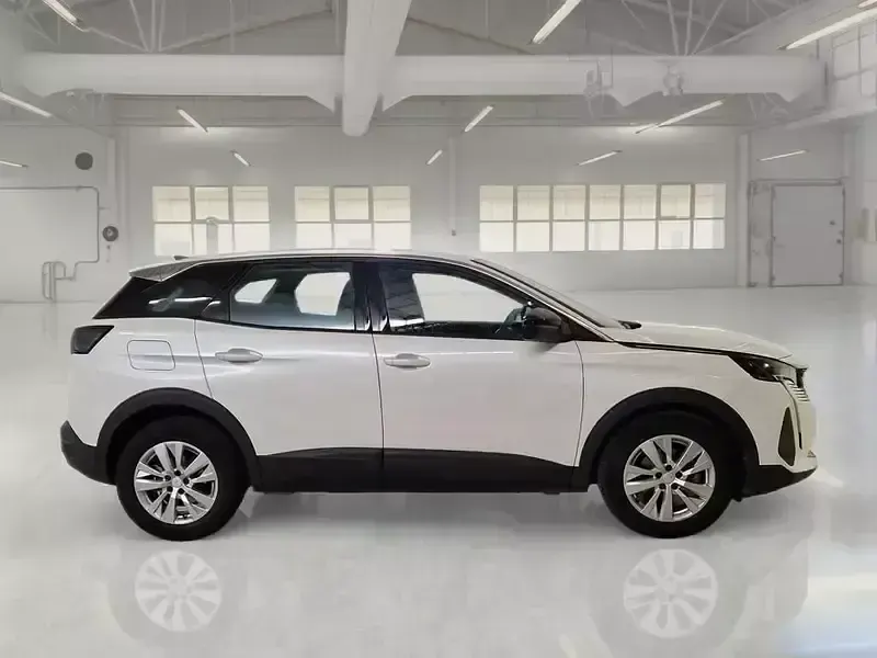 Usata Peugeot 3008 Active 130 CV (95 kW) 2022 SUV