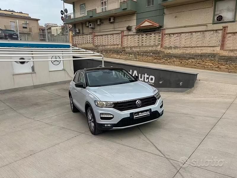 Usata VW T-Roc Style 110 CV (80 kW) 2021 Blu SUV