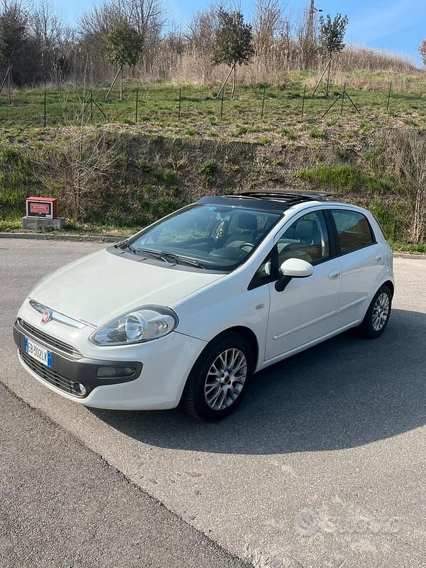 Usata Fiat Punto Evo 95 CV (69 kW) 2010 Bianco Utilitaria
