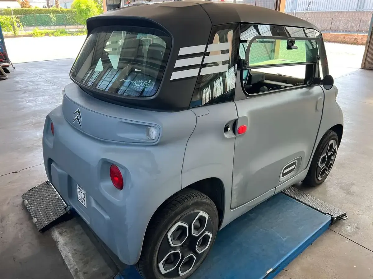 Usata Citroën AMI 2023 Grigio Utilitaria
