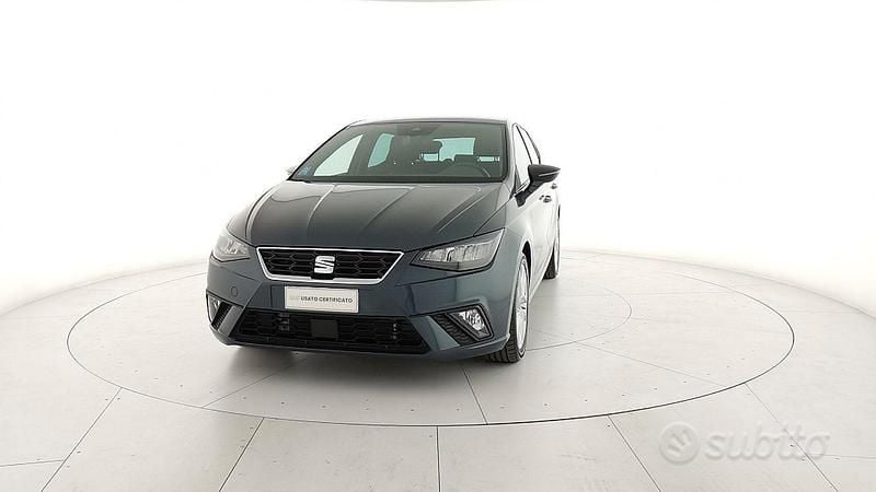 Grigio Usata 2024 Seat Ibiza FR Tre volumi | 16.900 € (Buon prezzo) - Immagine 1/4