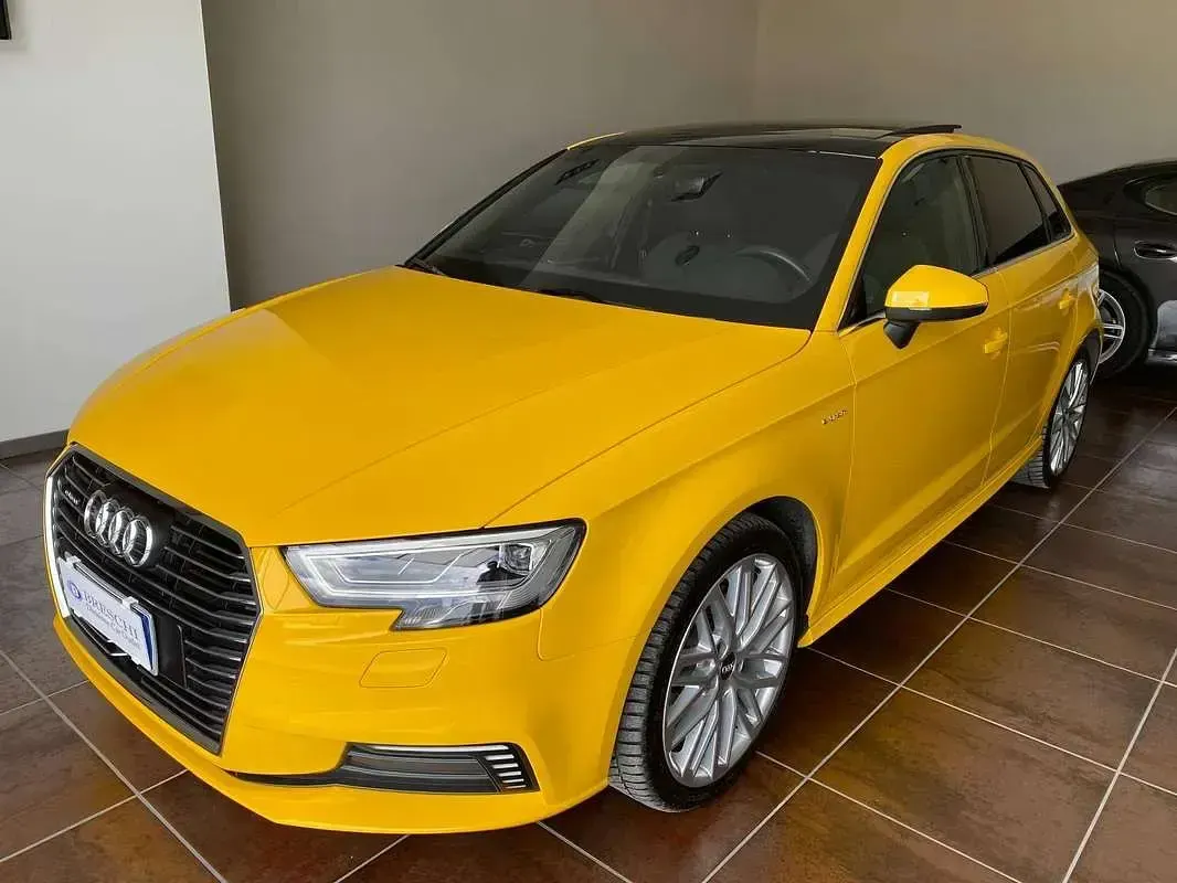 Usata Audi A3 Sportback e-tron Sport 110 kW (150 CV) 2018 Giallo Utilitaria