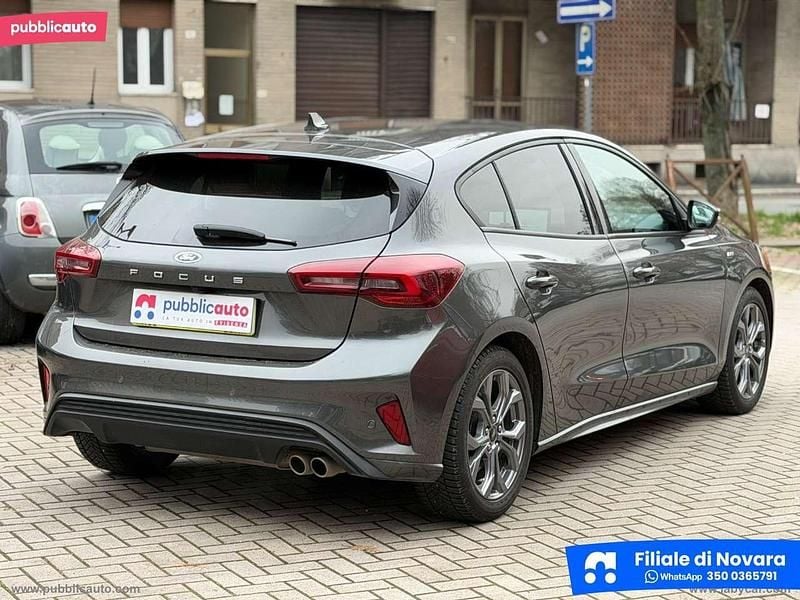 Usata Ford Focus ST-Line X 125 CV (91 kW) 2023 Grigio Berlina
