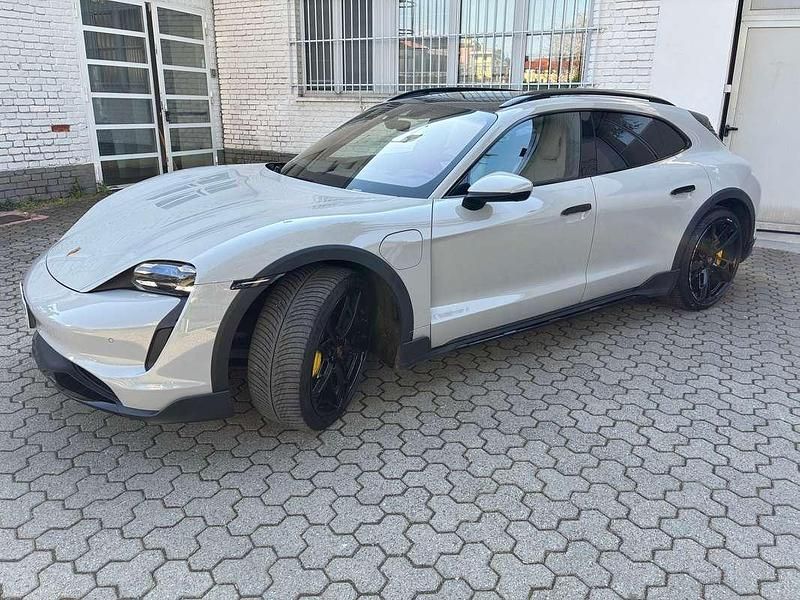 Usata Porsche Taycan 139 kW (190 CV) 2022 Grigio Station wagon
