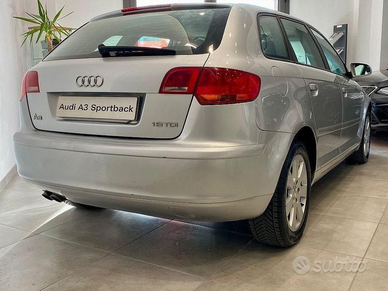 Usata Audi A3 105 CV (77 kW) 2007 Grigio Utilitaria