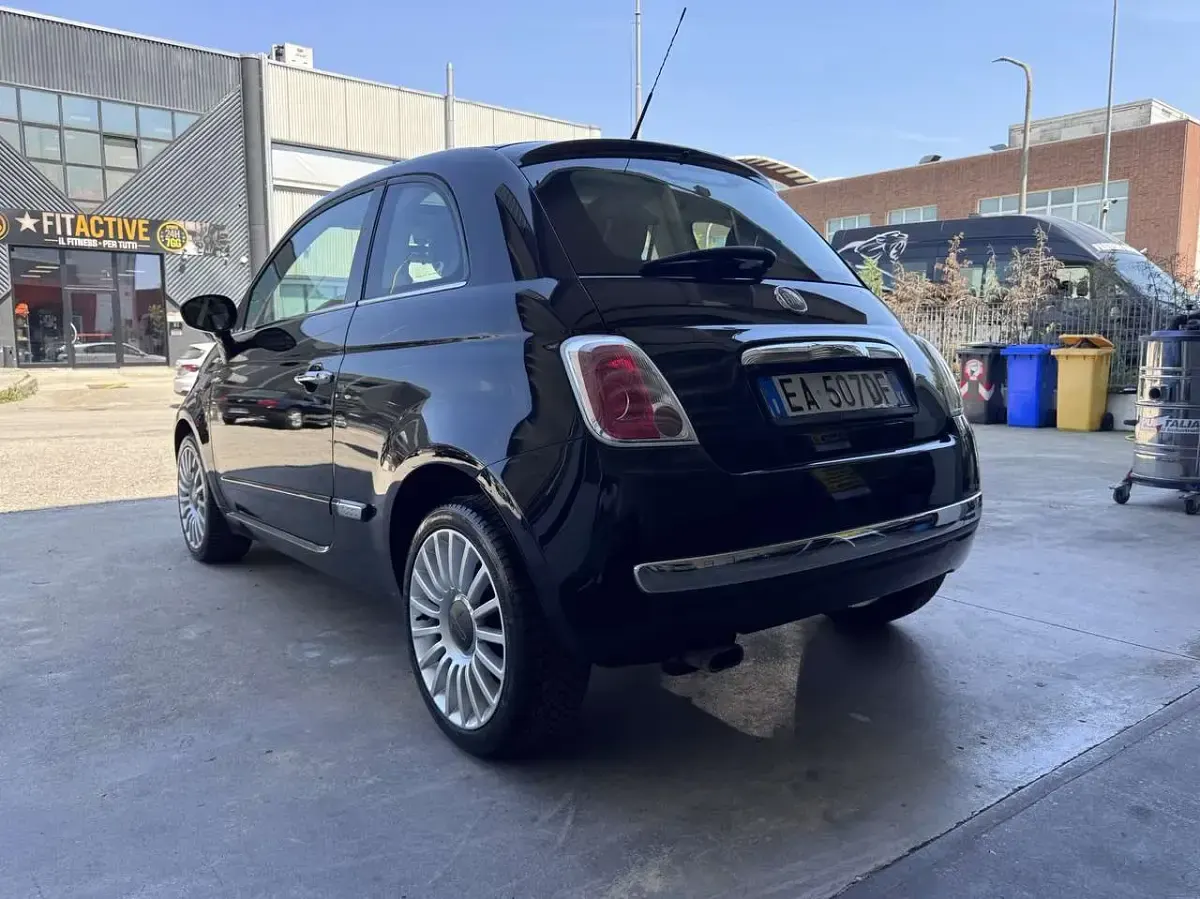 Usata Fiat 500 Lounge 75 CV (55 kW) 2010 Nero Utilitaria