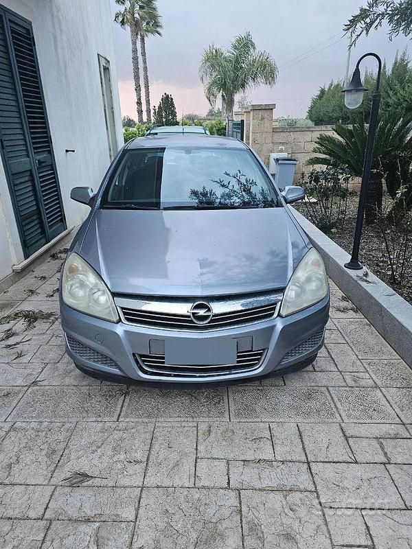 Usata Opel Astra 2007 Grigio Berlina